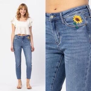 High-Rise Blue Jeans with Sunflower Embroidery